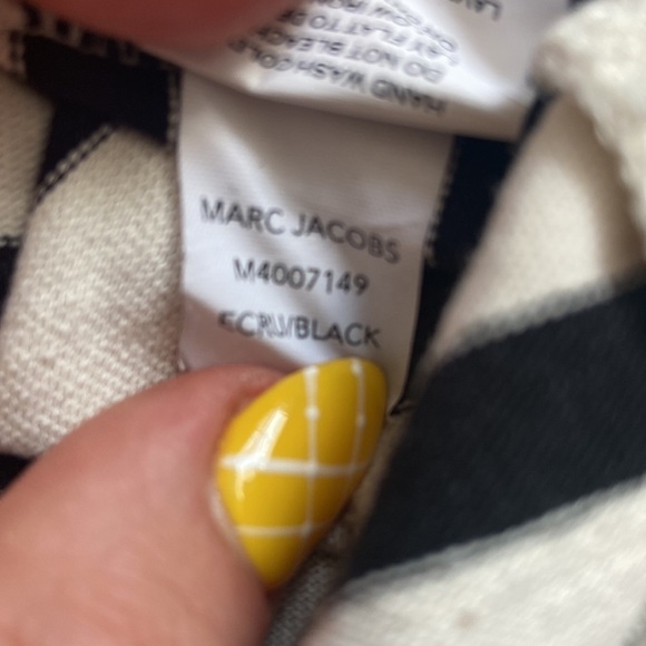 Women’s Marc Jacobs top. Black and white. Size M - Picture 8 of 9